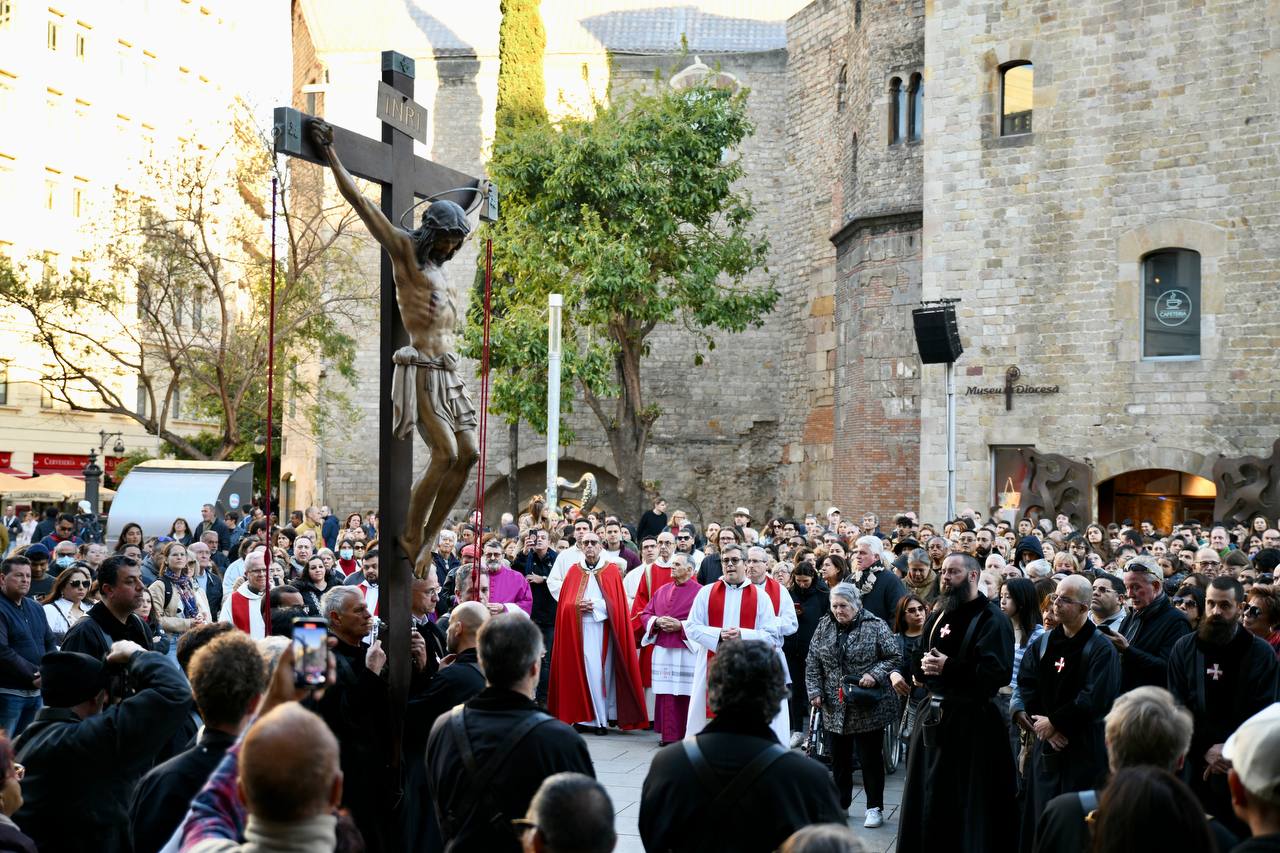 La Catedral de Barcelona invita a participar en los actos de la Semana Santa